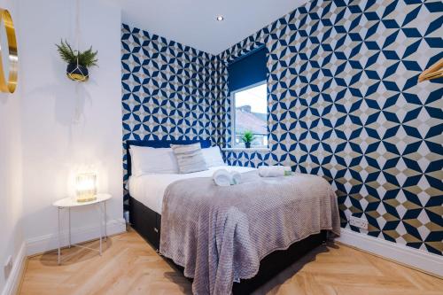 Rest&Recharge at a Luxury Retreat in Manchester - Sleeps 11, 5 Bedrooms, 3 Bathrooms, Free Parking, Manchester (photo 11)
