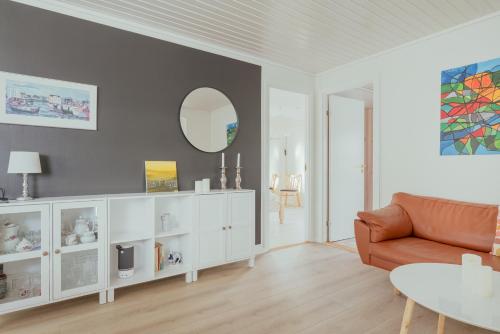 2BR Apt - Balcony and Sea Views - Parking - Tórshavn, Torshavn (zdjęcie 7)