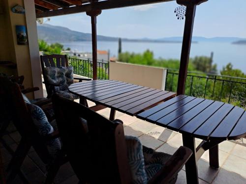 Aegina Breeze House in 埃伊納