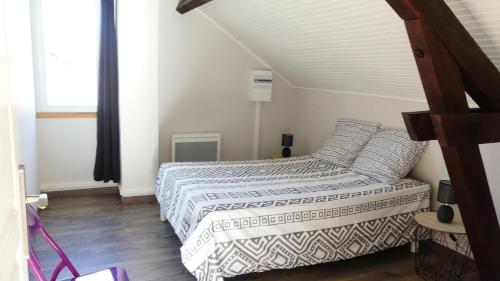 gîte de campagne (gite de campagne) in Šantenaj-Sent-Imberta