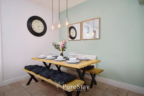 Elegant Apartment in Bath with Garden Sleeps 8 by PureStay, Bath (foto 7)