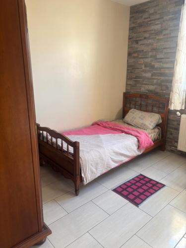 ทัศนียภาพภายนอกโรงแรม, Home stay Spacious room in มาสซี