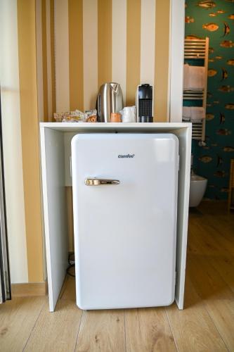 Deluxe Double Room with Balcony and Sea View