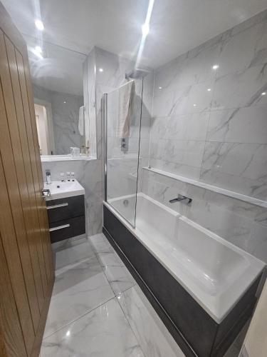 2 bedroom city centre apartment!, Birmingham (fotografie 10)