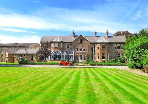. Burn Hall Hotel