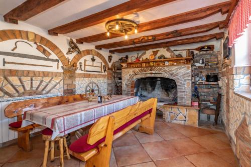 المرافق, Villa Mirela, a romantic and charming pool villa in Santalezi