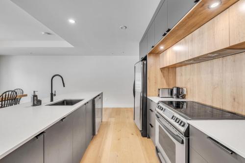 Initial - the chalet - MSA SKI IN and OUT