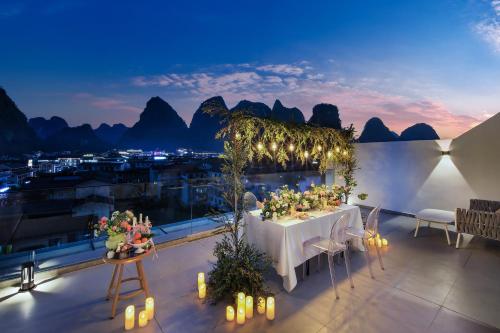 Yangshuo QingQing Riverside Inn