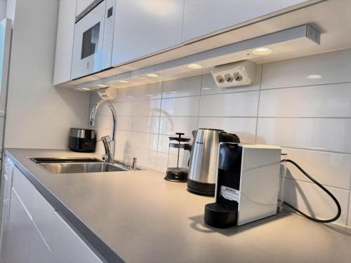Facilities, Modern New Studio in Central Solna - 10 min to Stockholm City in Solna