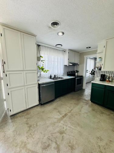 Big home in the heart of Sulphur in Sulphur