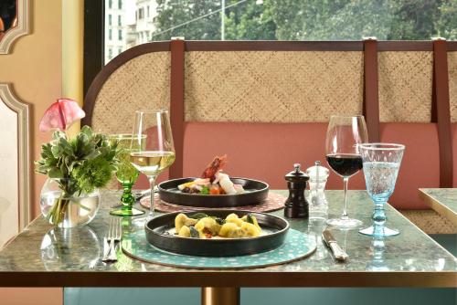 Grand Hotel Savoia - image 8