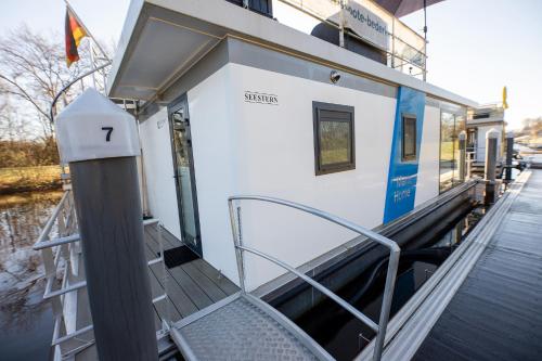 Hausboot "Seestern" in Bad Bederkesa, Deutschland