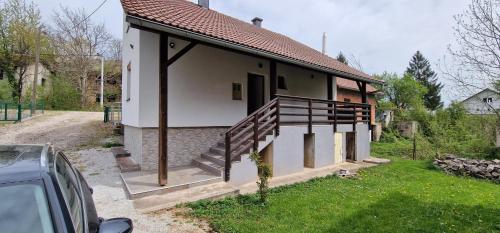 Viesnīcas āriene, Relax House Samardzic in Ličko Petrovo Selo