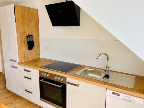 STADTOASE moderne Wohnungen mit Balkon, Komfort und Ruhe, Für Monteure geeignet, Free WiFi (STADTOASE moderne Wohnungen mit Balkon, Komfort und Ruhe, Fur Monteure geeignet, Free WiFi) in แฟรงเกนเบิร์ก