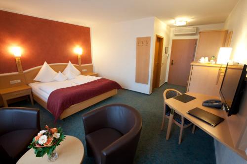 Hotel Merkur 981m von Landstuhl entfernt