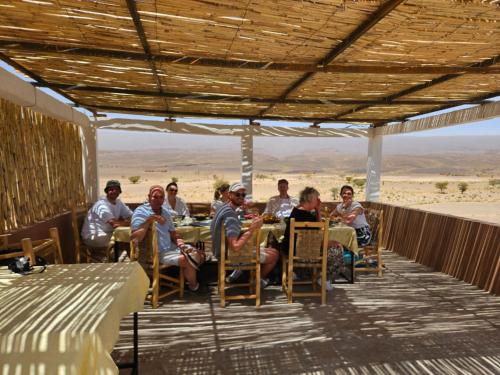 Restorāns, LA PETITE MAISON DU LAC IRIKI in Foum Zguid