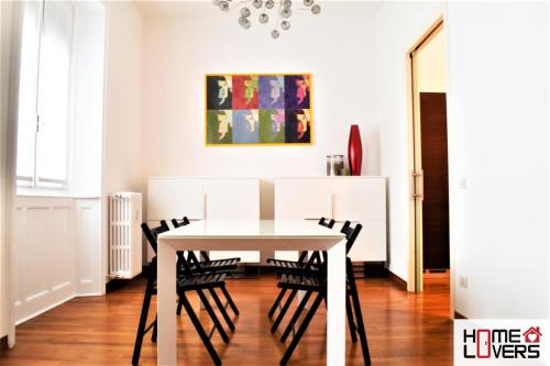 HomeLovers Two room Porta Venezia MM1, Milán