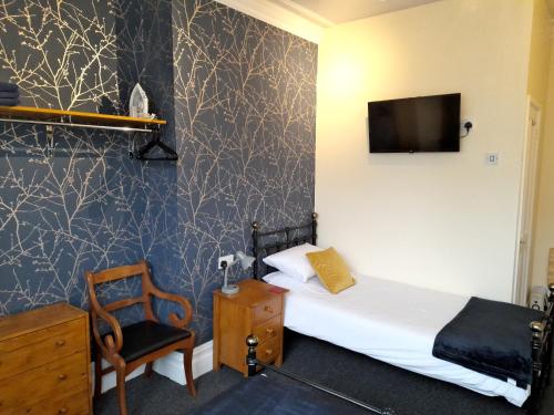 Triple Room image 7