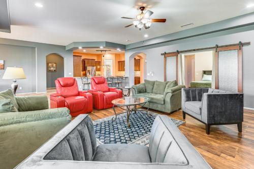 Backyard Oasis w/ Fire Pit: Laveen Village Retreat in Laveen