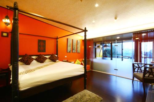 미스터리 13 B&B