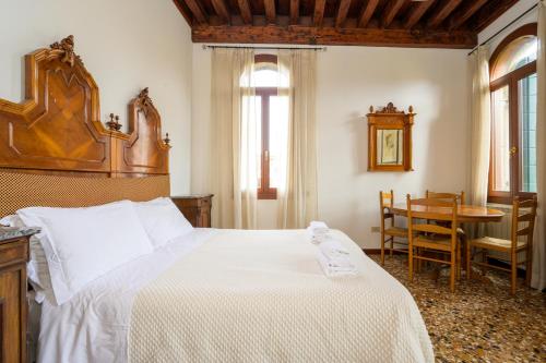 San Trovaso - image 9