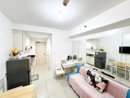 Sea Residences Navigators near SM Mall of Asia