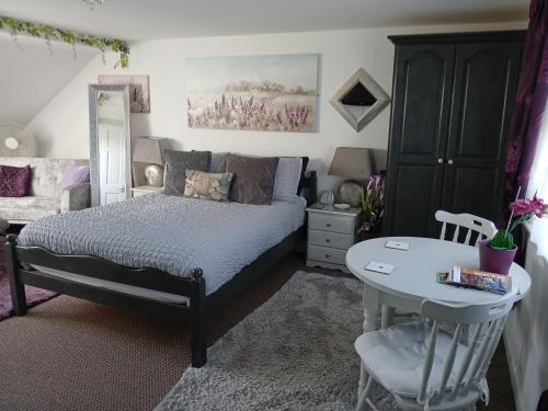 Marjune Guest House - image 10