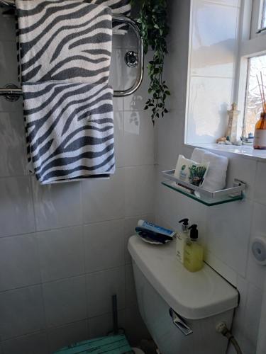 Marjune Guest House - image 8