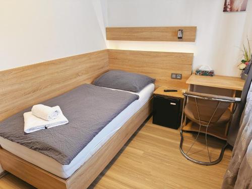 Single Room 1 image 7