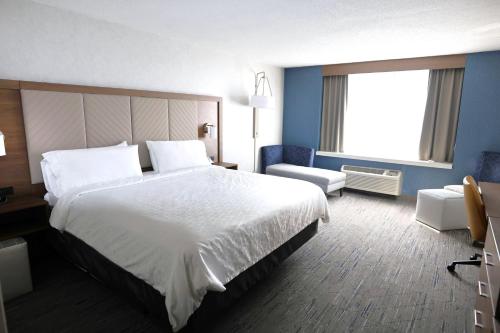 Holiday Inn Express Detroit-Birmingham by IHG in เบอร์มิงแฮม