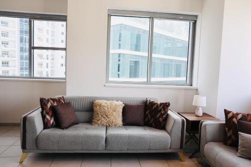 Nivis Find Spacious 3BHK Near Metro and Burj Khalifa, Dubai (photo 3)