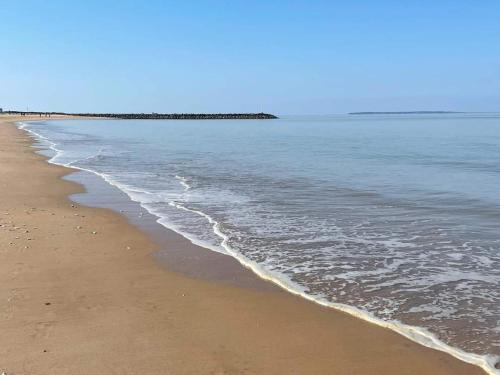 Maison plain-pied Châtelaillon-Plage à 500m de l'océan pour 6 pers, jardin, barbecue - FR-1-706-37 (Maison plain-pied Chatelaillon-Plage a 500m de l'ocean pour 6 pers, jardin, barbecue - FR-1-706-37) in Chatelaillon-Plage