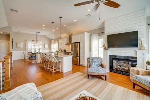 Close to Brigantine Beach: Home w/ 2 Decks in Brigantine (New Jersey)