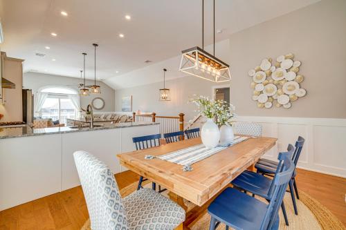 Close to Brigantine Beach: Home w/ 2 Decks in Brigantine (New Jersey)