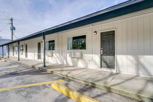 1 Mi to Lake Huron Waterfront Cozy Studio Apt in Port Huron (MI)