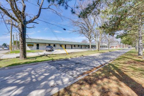 1 Mi to Lake Huron Waterfront Cozy Studio Apt in Port Huron (MI)