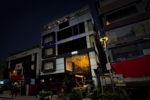 Collection O 29 Church's Inn Near Cubbon Park – Bangalore, MN