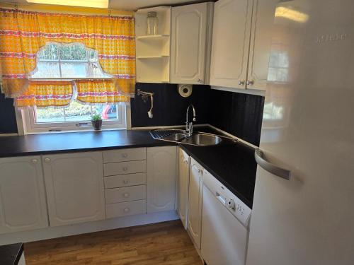virtuve, Rent your own home in  Velfjord in Hommelsto
