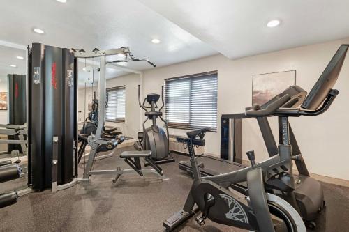 Best Western Plus Newport Mesa Inn in Costa Mesa, USA