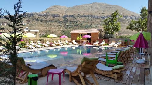 泳池, 法拉雅木屋 (Villetta di Faraya) in 法拉雅