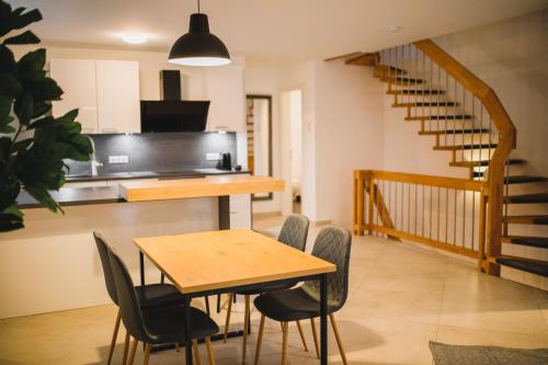 HUGOS Design House am Waldrand - ruhig & modern in Bensheim