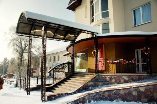 入口, Optima Pochayiv in 波查伊夫