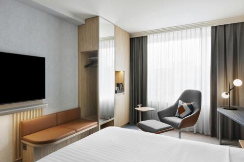 Courtyard by Marriott Zurich North - image 7