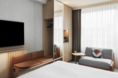 Courtyard by Marriott Zurich North - image 12