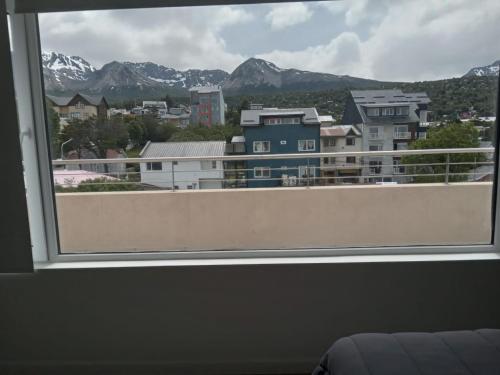 One-Bedroom Apartment with Balcony and Mountain View