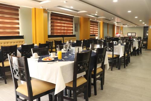 Hotel Castillo Del Rey in พาเรน