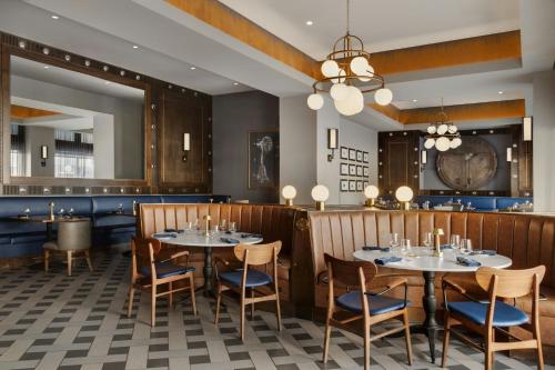 The Barfield, Autograph Collection