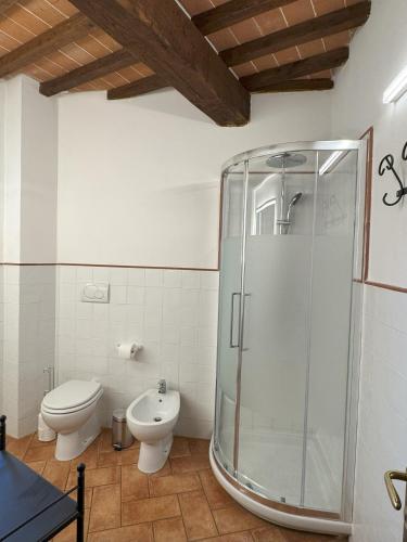 Borgo di Gaiole - Casa Lorenzo - apartment with a view & travel guide