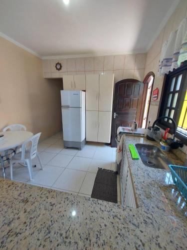 ห้องครัว, Casa Praia Suarão (Casa Praia Suarao) in ซัวเรา