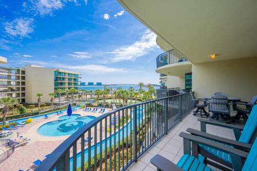 Phoenix on the Bay 1310 condo in 卡斯威爾